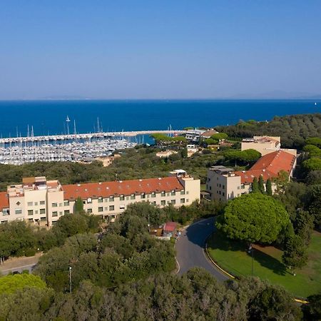 Punta Ala Sea View Apartments Bagian luar foto