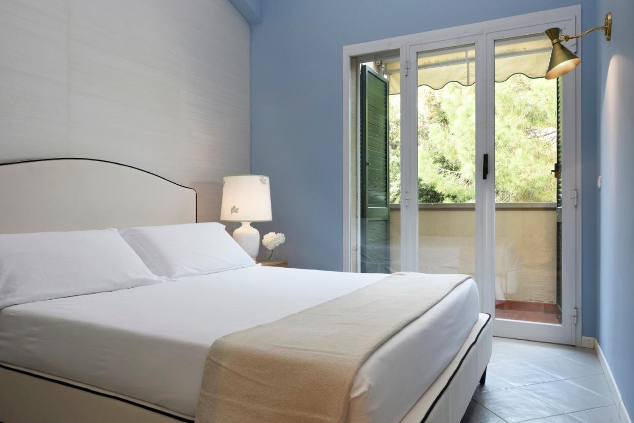 Punta Ala Sea View Apartments Bagian luar foto